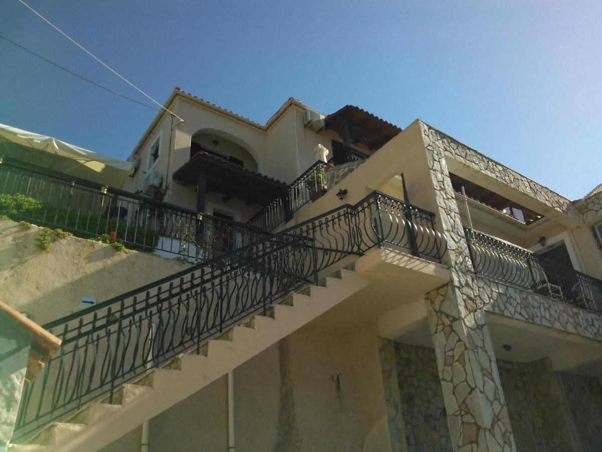 Niriides Apartments Asos Esterno foto